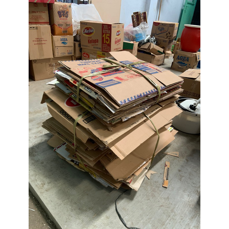 

kardus kiloan masih layak pakai