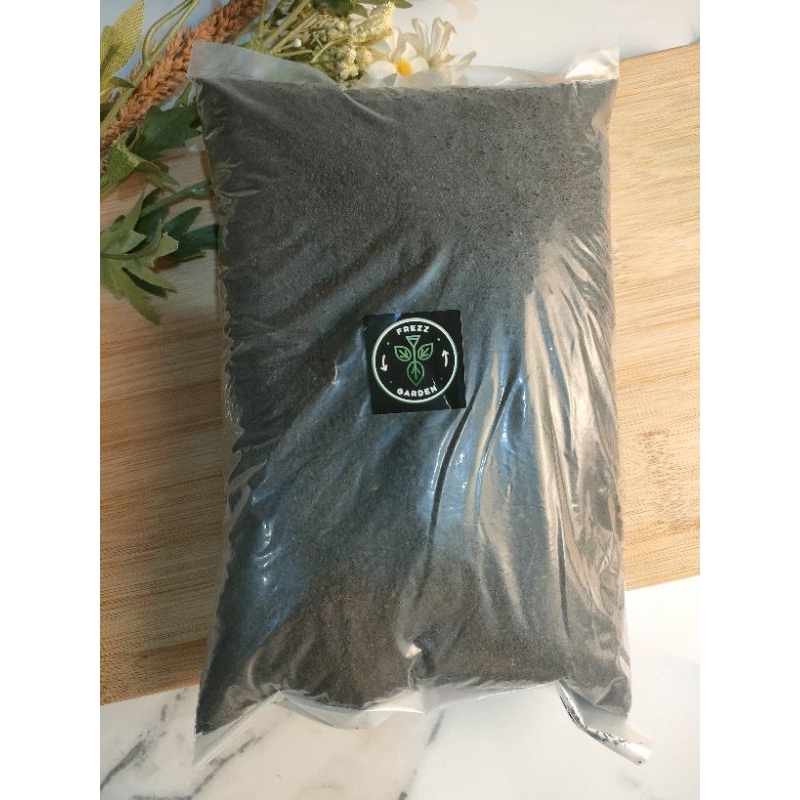 PUPUK ORGANIK KASCING / VERMICOMPOST KASCING KEMASAN 1 KILO