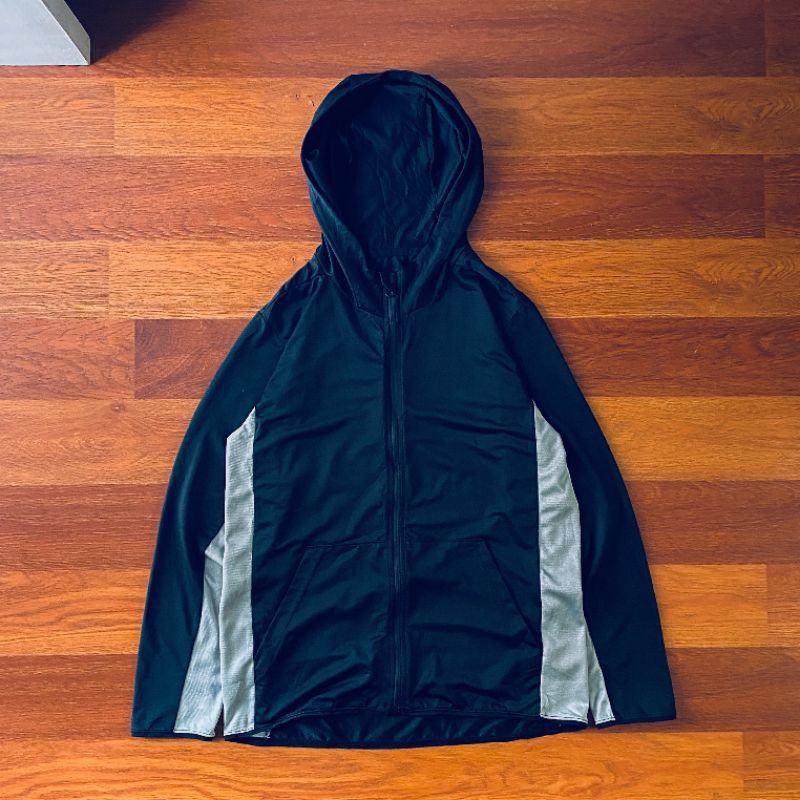 GU by uniqlo active running jacket ( S ) pria