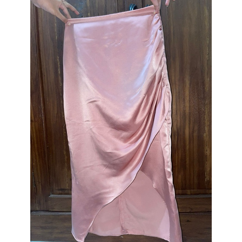 PRELOVED SATIN SKIRT