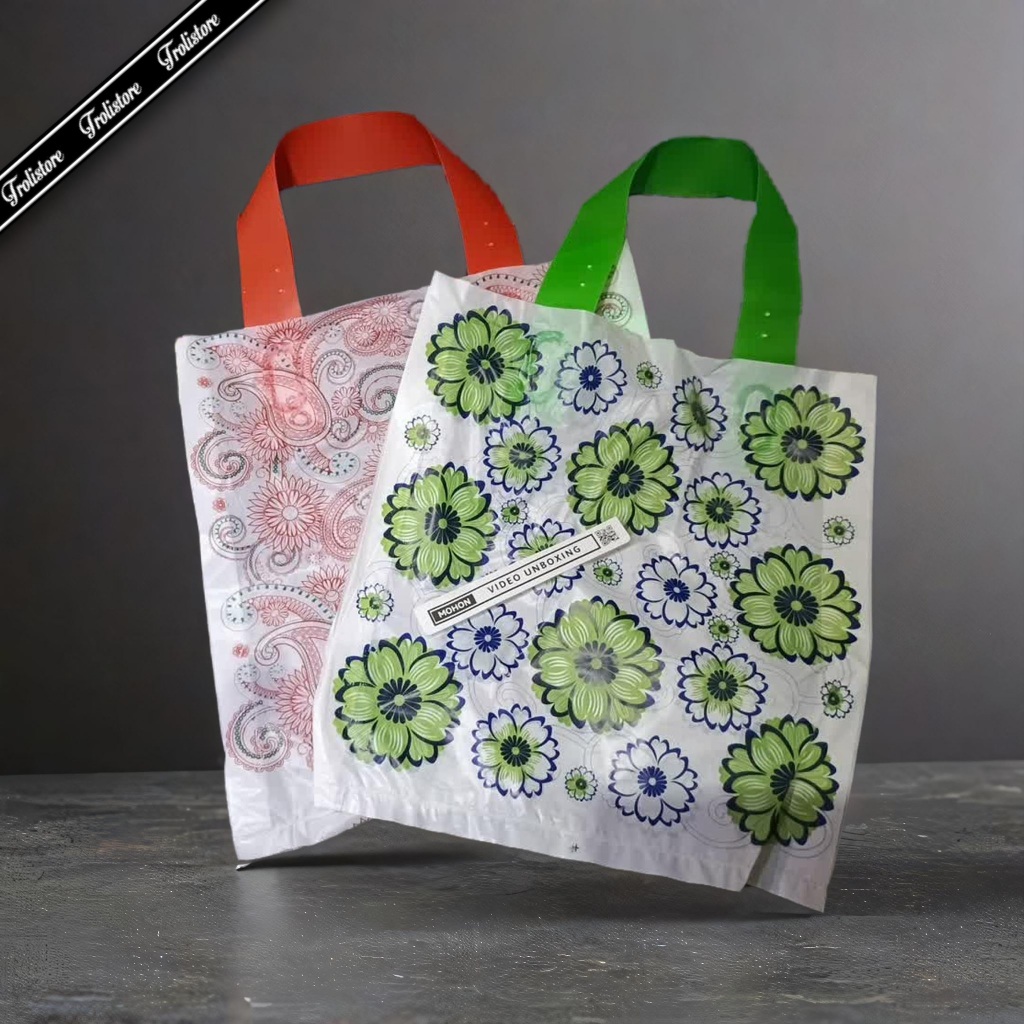 

ZAFIT.ID Z067 23x25cm isi 50 Lembar KECIL Tas Kantong plastik Soft Handle Plastik Ornamen Souvenir