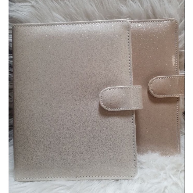 

Hadir Hebat BINDER GLITTER BLINK GLOSSY A5 B5