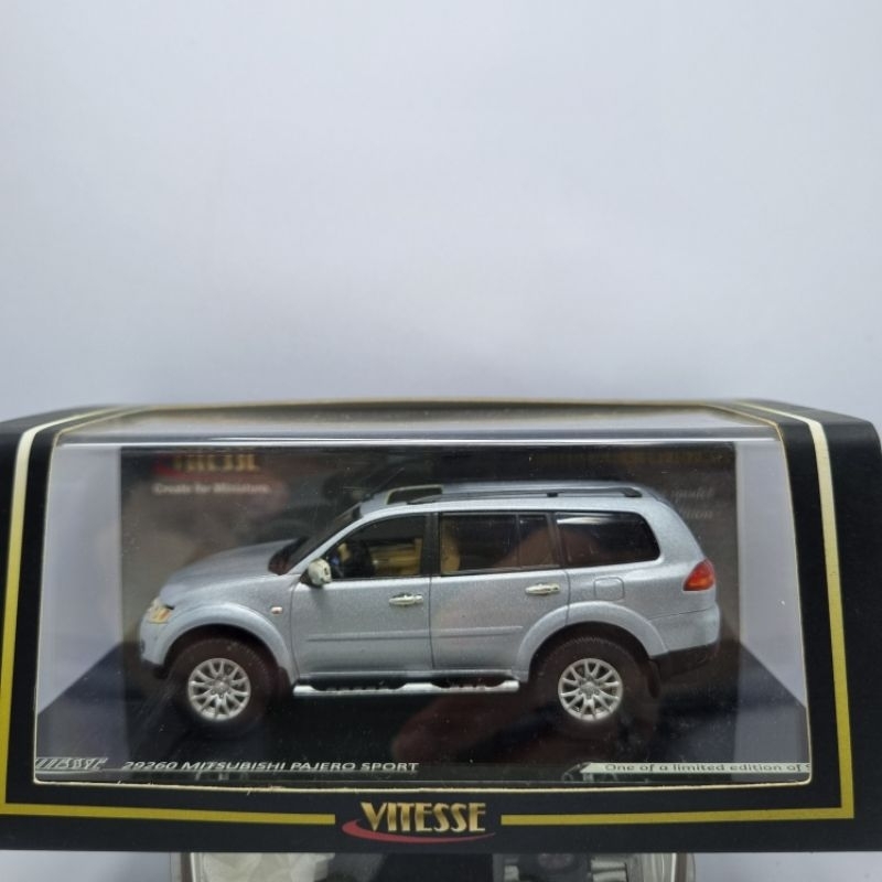 VITESSE 1:43 PAJERO SPORT DIECAST ABU2