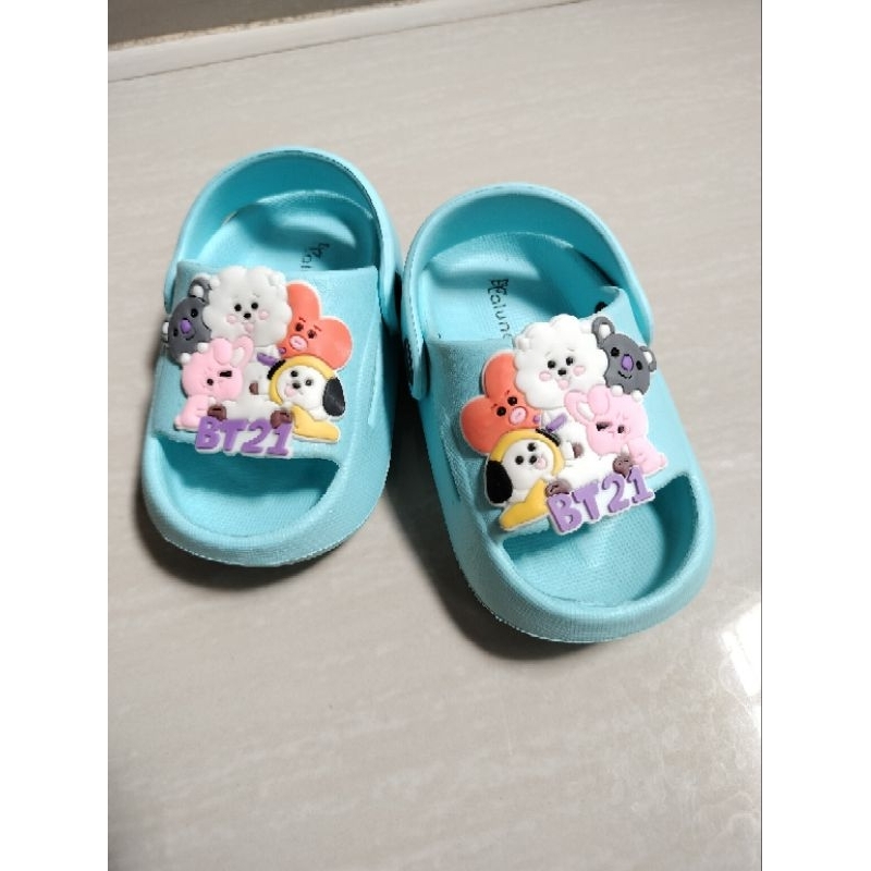 Sandal anak BTS