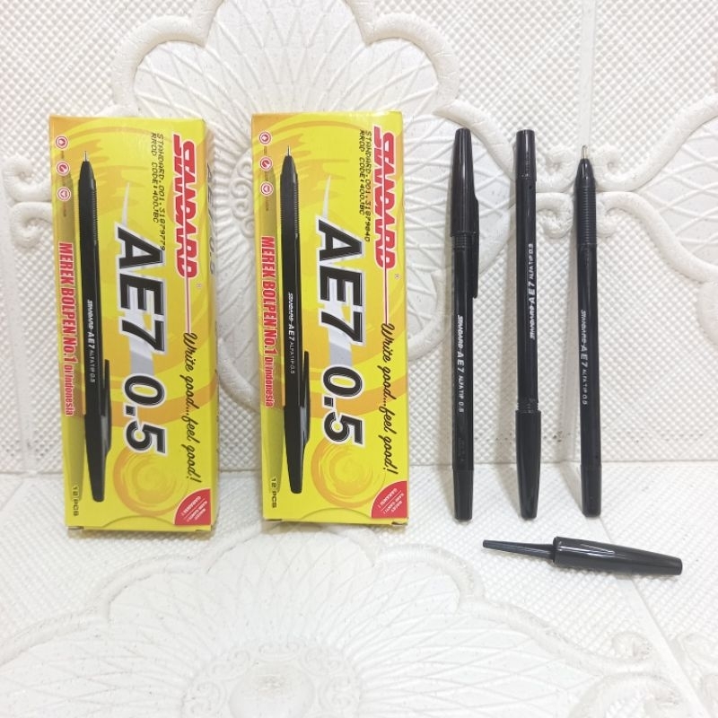

PULPEN STANDARD AE7 HITAM
