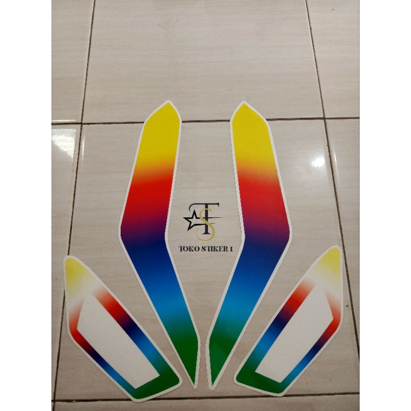 Sticker Alis Vario 125/150 New pelangi