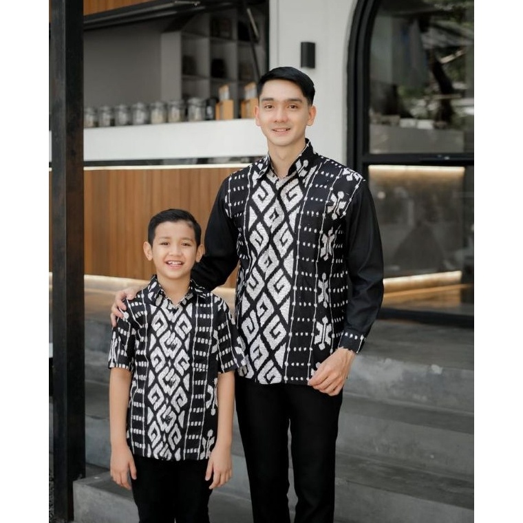 Dapatkan Sekarang KEMEJA BATIK PREMIUM COUPLE AYAH DAN ANAK MOTIF SONGKET HITAM