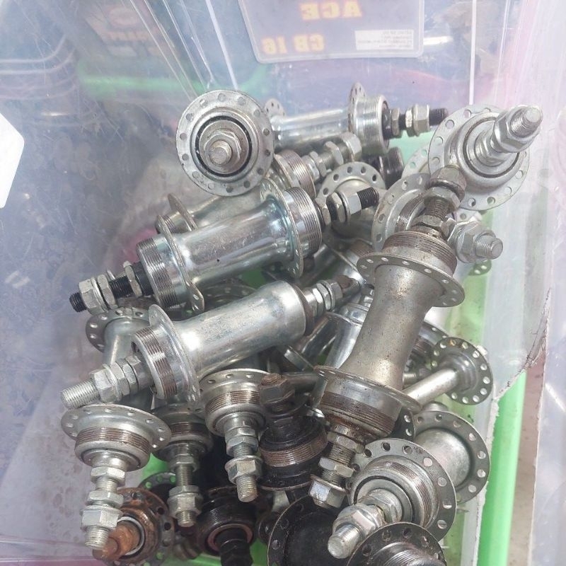 HUB SEPEDA BELAKANG LUBANG 28 BEKAS JARI KECIL