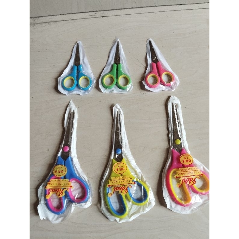 

Gunting Kecil & Besar/alat Pemotong