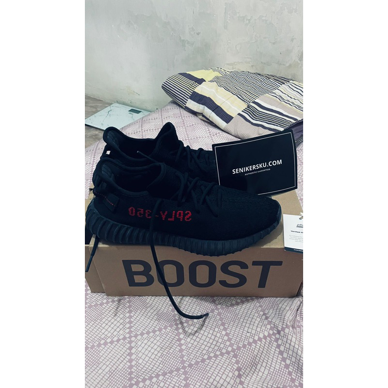 yeezy 350 v2 bred