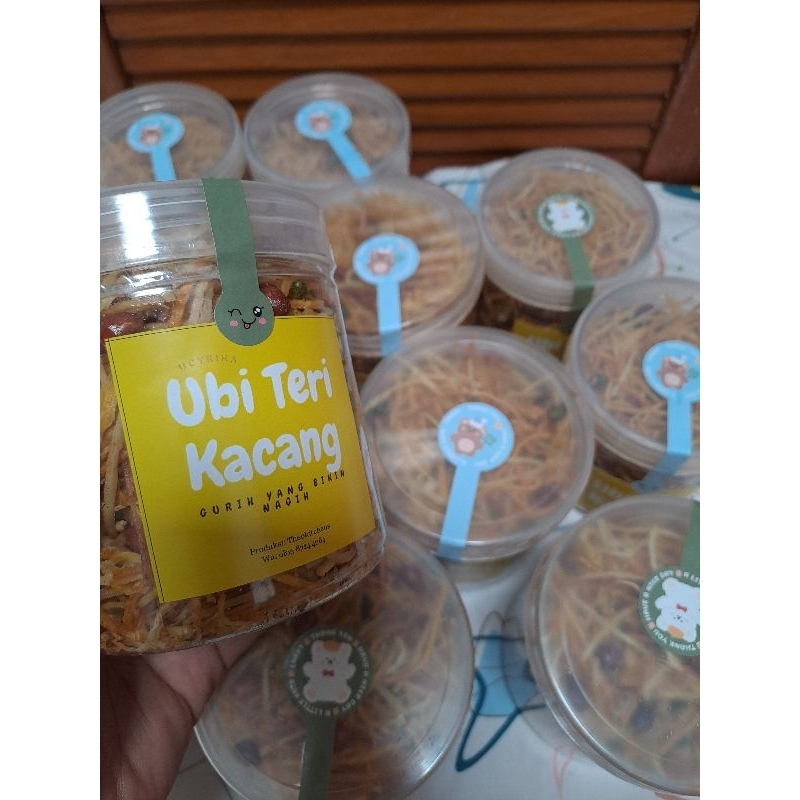 

ACYRIKA Serundeng Ubi Teri Kacang