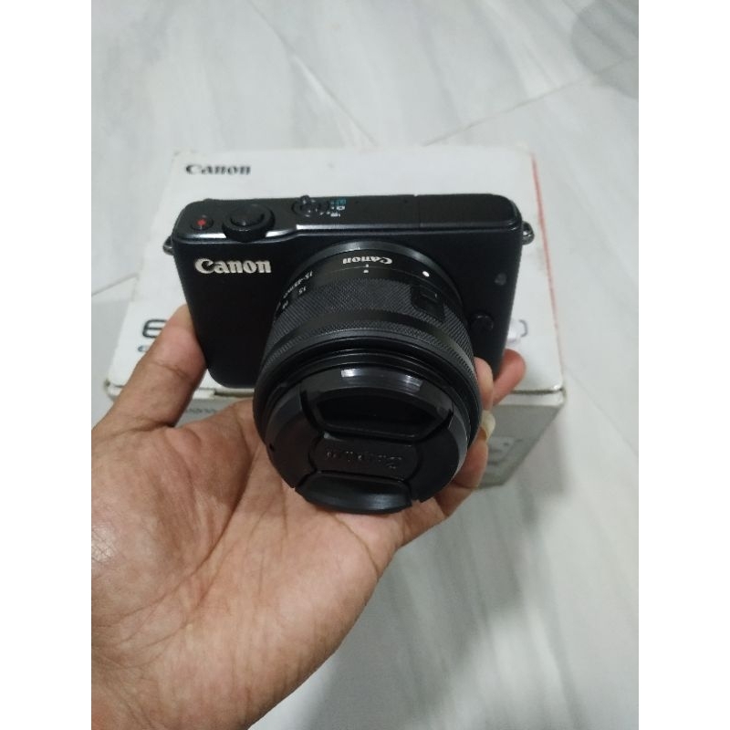 Canon m10