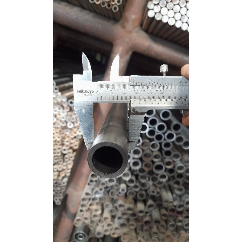 Pipa Besi Seamles OD 27 ID 20 mm Panjang 25 cm
