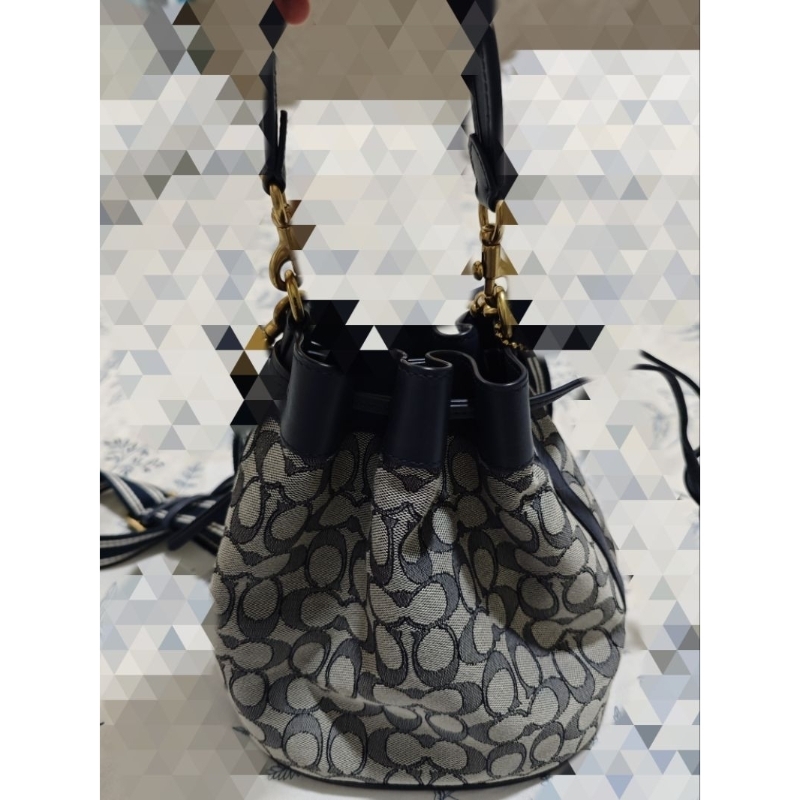 preloved authentic coach field bucket midnight