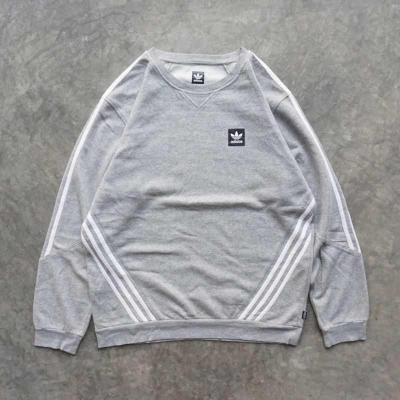 crewneck adidas threefoil second