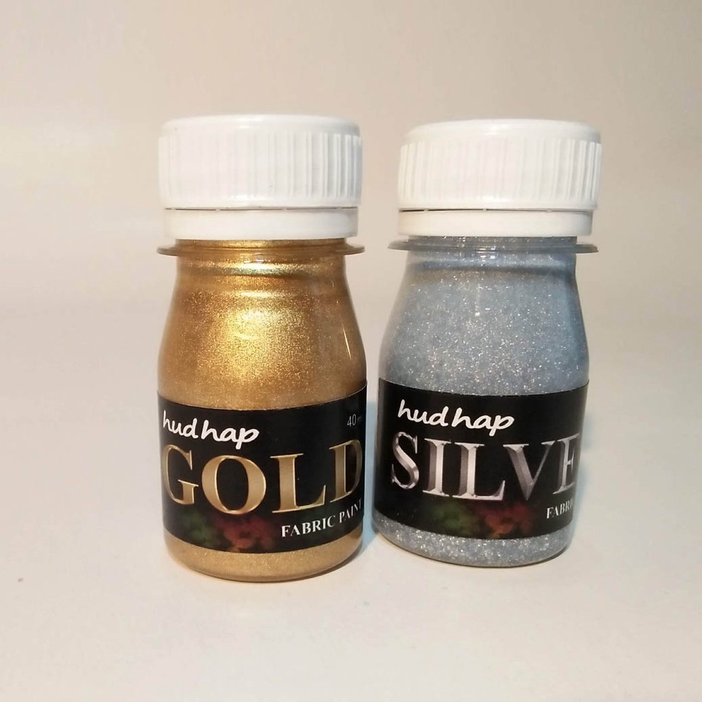 

KODE Q15T cat lukis kain emas dan perak 4 ml