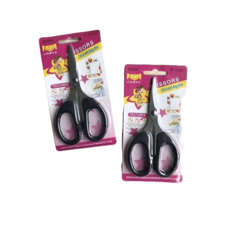 

Gunting hitam kecil