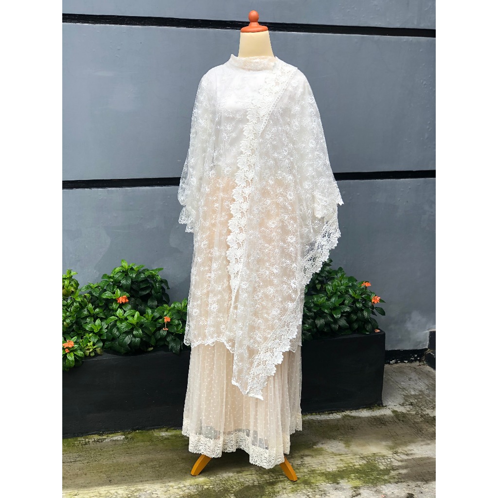 SEWA KEBAYA WISUDA LAMARAN Aliyah Set  by Jaleela (MOHON BACA KETERANGAN TERLEBIH DAHULU)