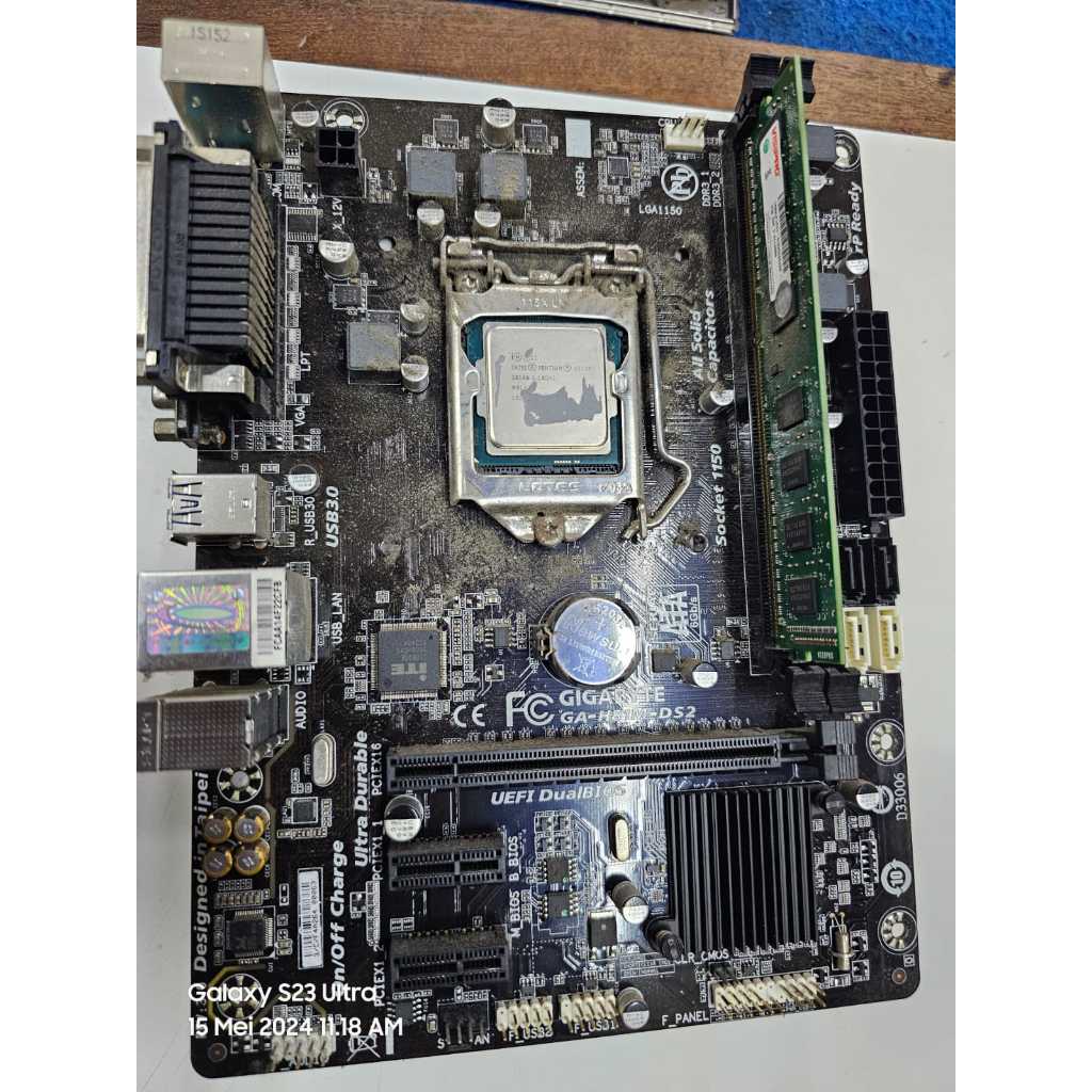 Mainboard GIGABYTE H81M-DS2 + Proc G3240 Second