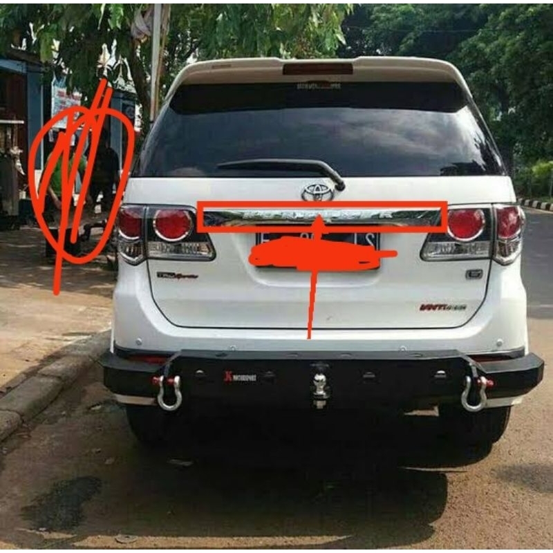 Trunklid List Trunklid List Chrome pintu Bagasi Fortuner Original Toyota
