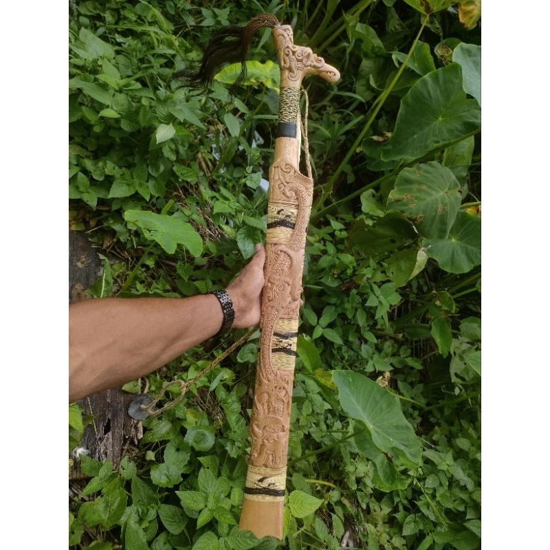 MANDAU DAYAK KALIMANTAN