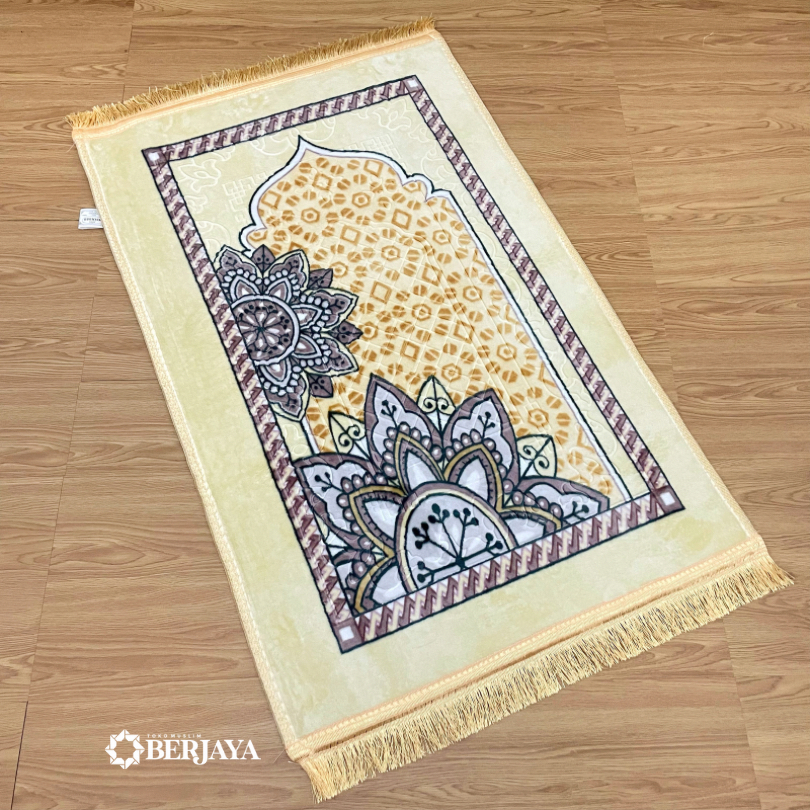 Sajadah Embos Tebal Sajadah Busa Cream Sajadah Rumbai