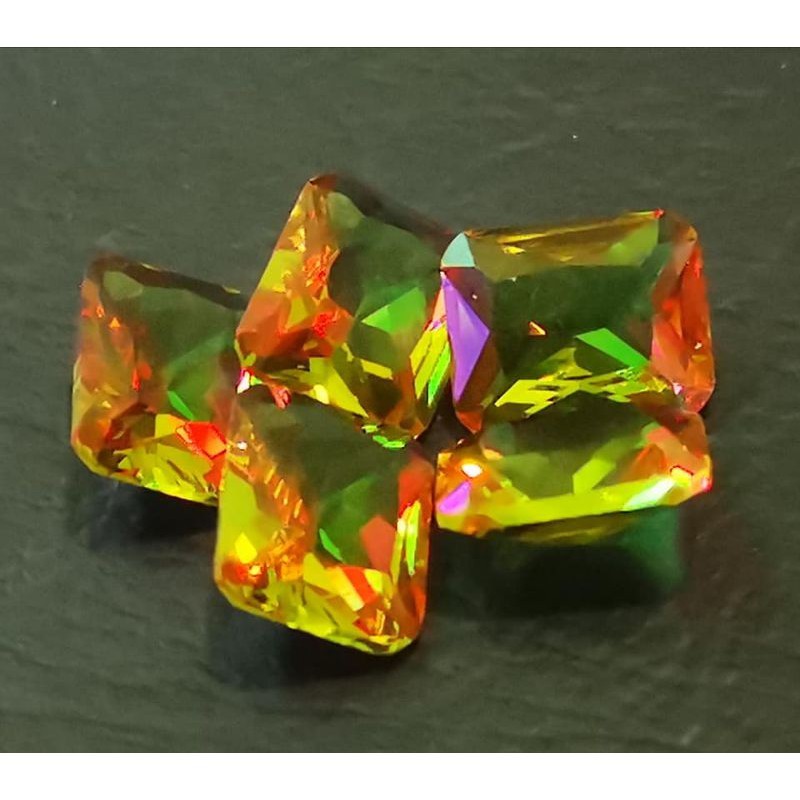 Batu permata zultanite change color