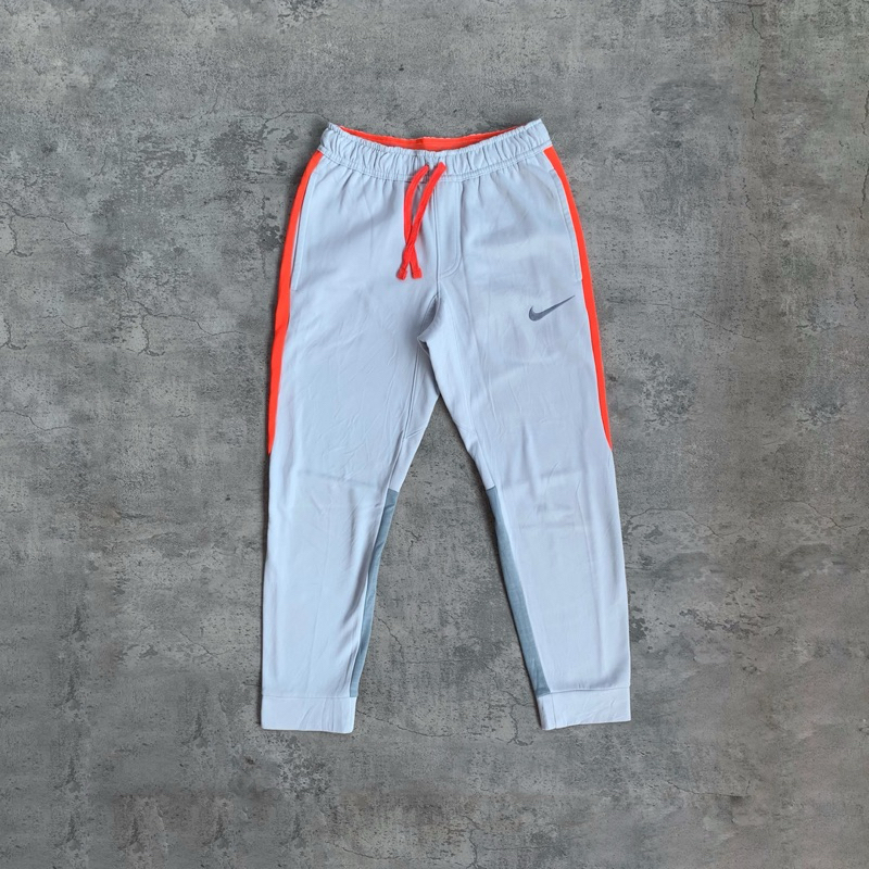 Celana jogger Nike second