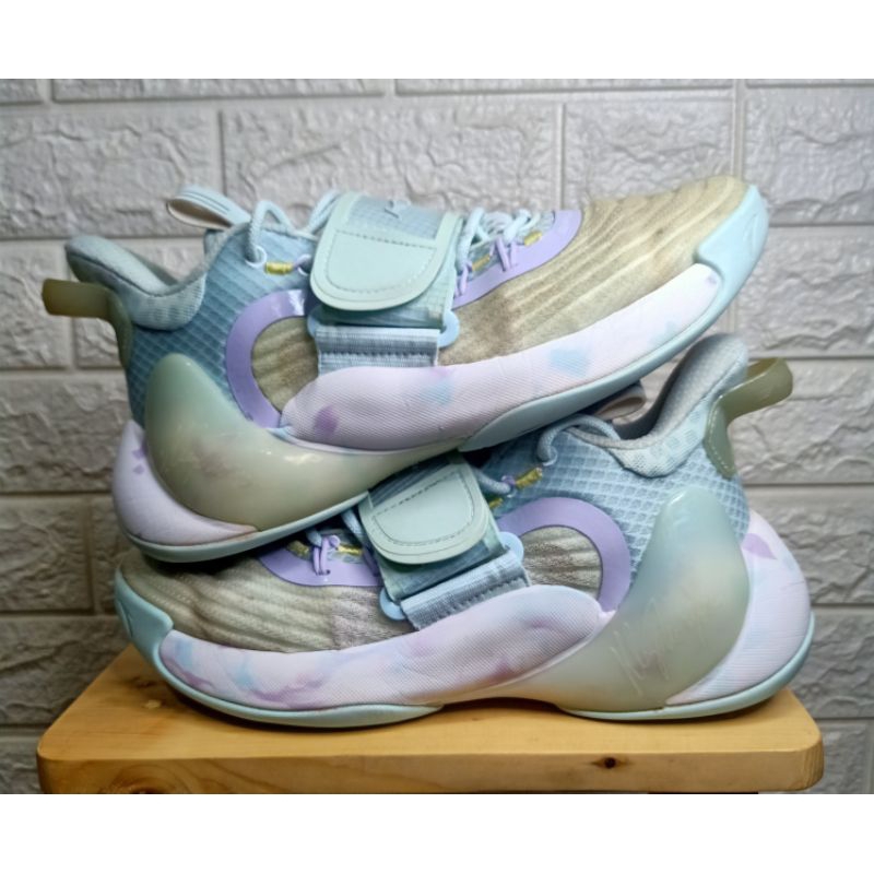 Sepatu Basket Anta kt splash 3