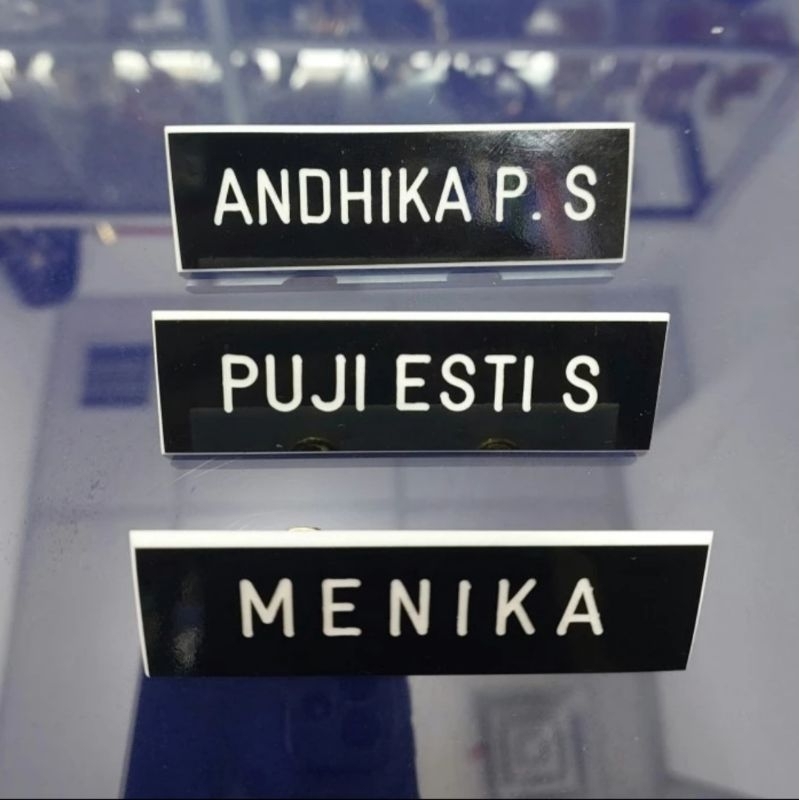 

Papan Nama/nametag gravo PDH TNI/POLRI - PAKU