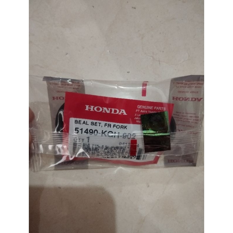 SEAL SHOCK DEPAN MOTOR HONDA BEAT KARBU (KGH) ORIGINAL