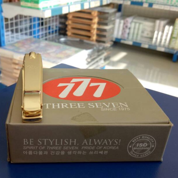 

KODE A97E Gunting Kuku 777 besar Gold N211 JUMBO EMAS