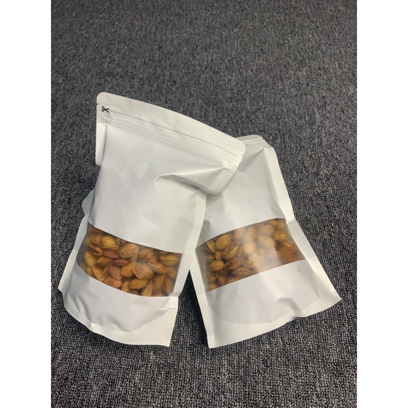 

Kacang Almond 1/2 Kg