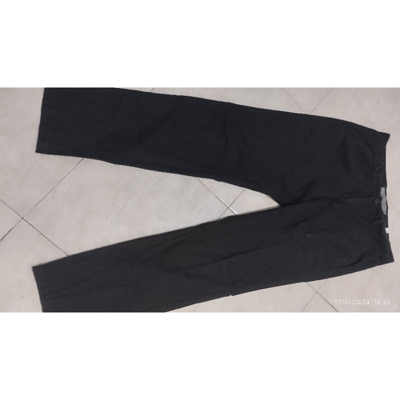 Preloved Celana Chinos Giordano wrn Hitam dan Abu