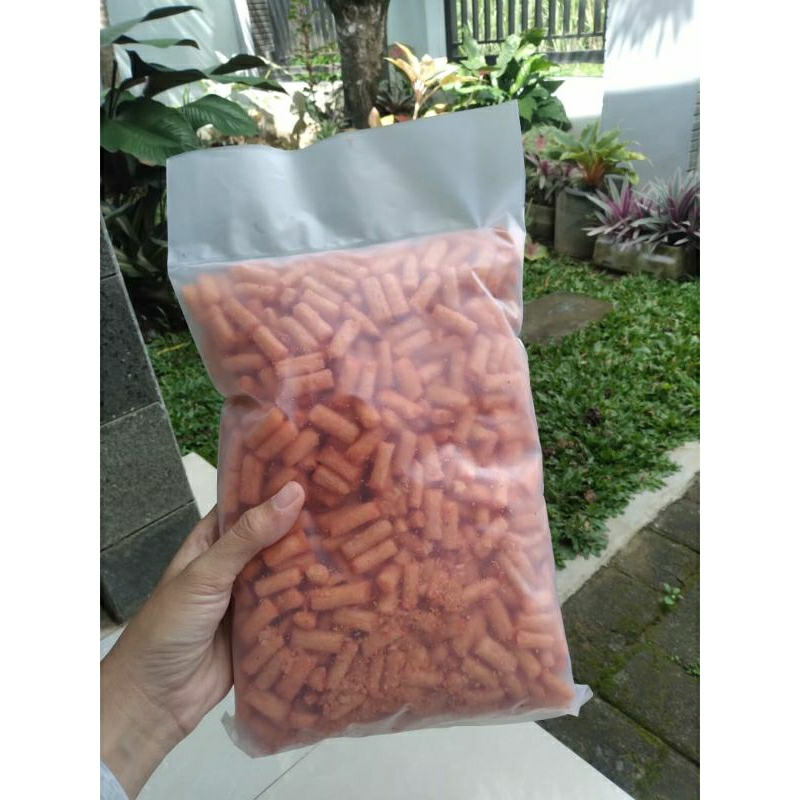 

Snack osaka stik jagung bakar 250 gram / stick jagung osaka / camilan osaka stik jagung bakar