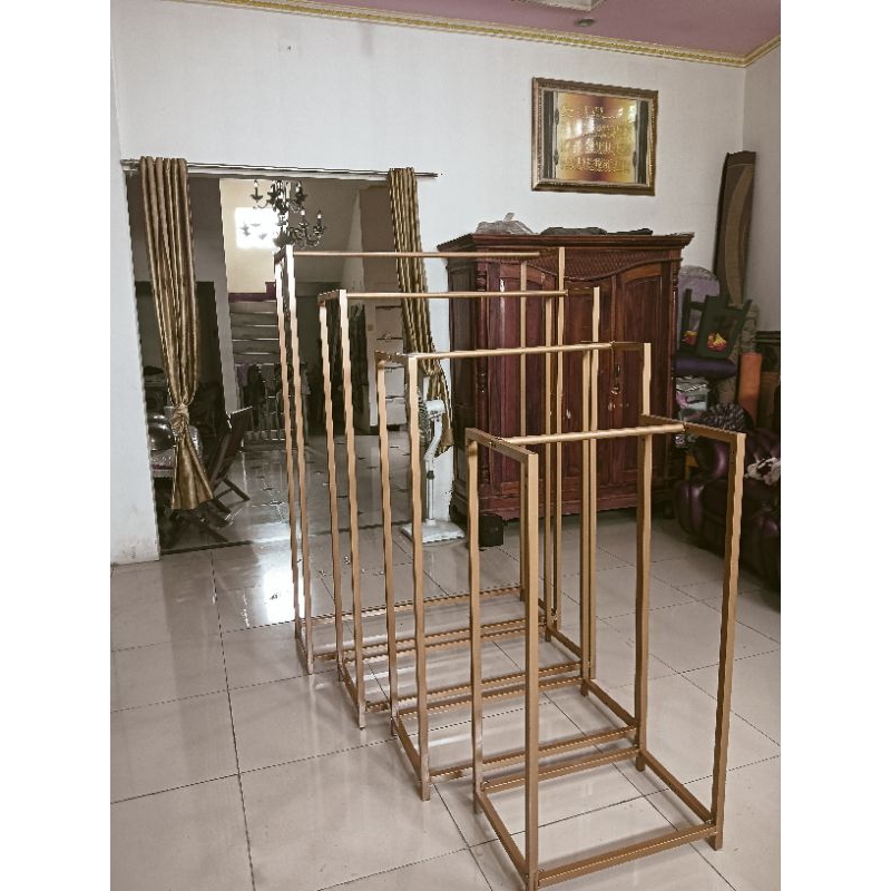display baju astetik/display baju pipa kotak/display baju kokoh/pajangan baju/rak gantungan baju