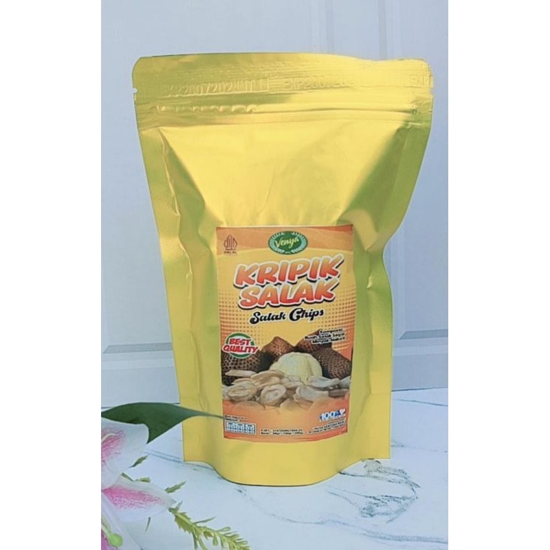 

kripik salak 100 gr dan aneka buah kering