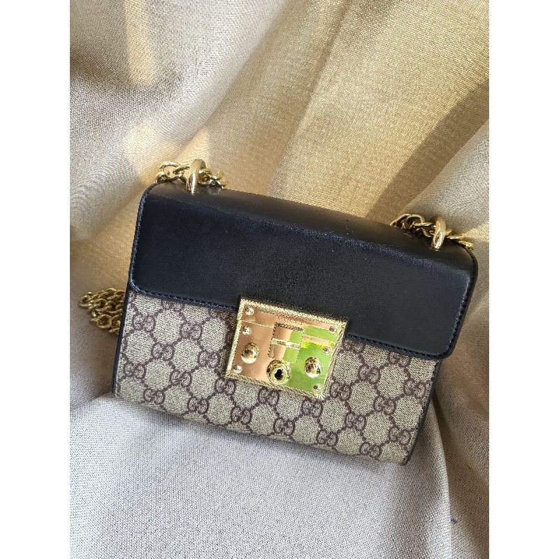 gucci padlock small