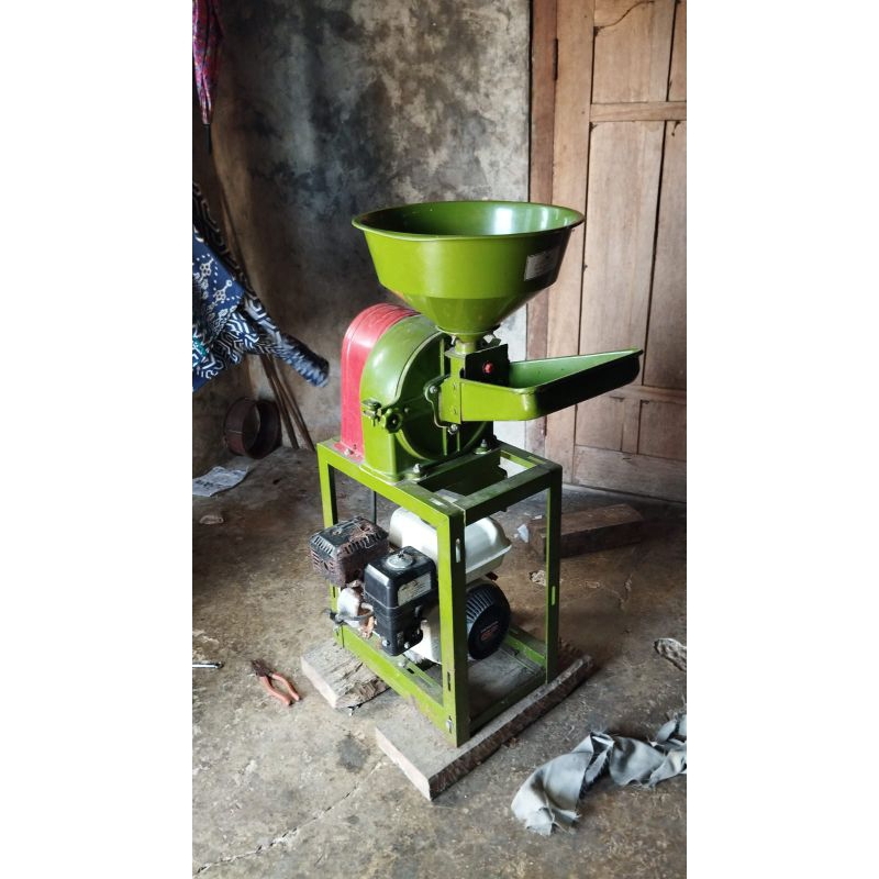 mesin penggiling, slep padi jagung kopi, beras dLL untuk bikin tepung (merek HONDA)