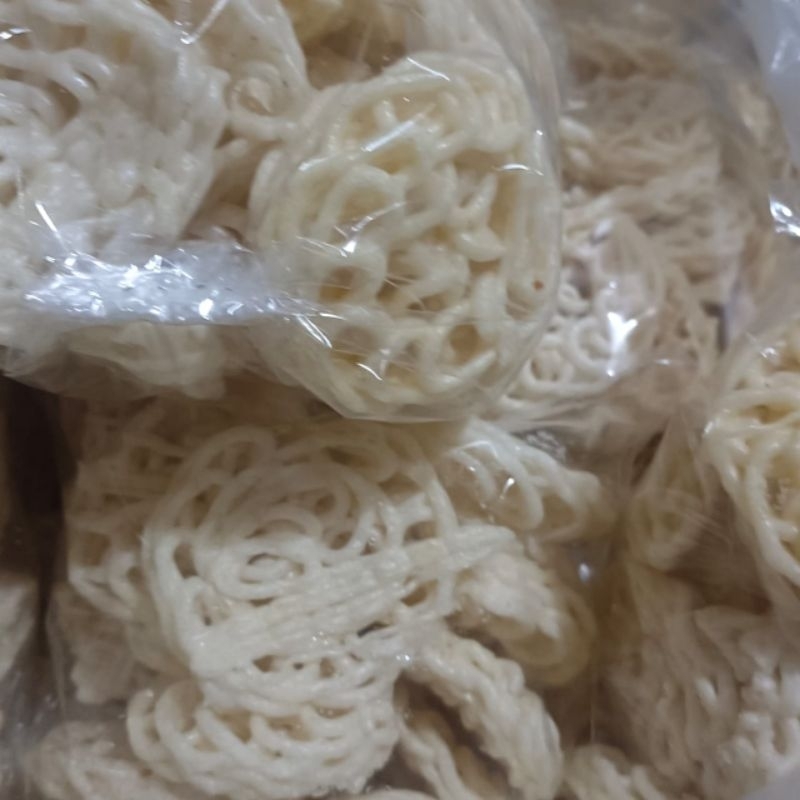 

KRUPUK MAWAR PUTIH / KRUPUK SEBLAK RAFAEL 150 GRAM