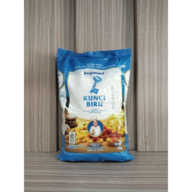 

Tepung Terigu Kunci Biru 1kg