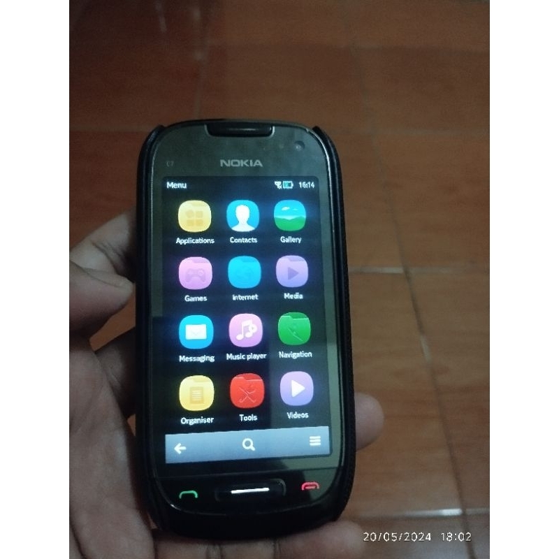 Nokia c7
