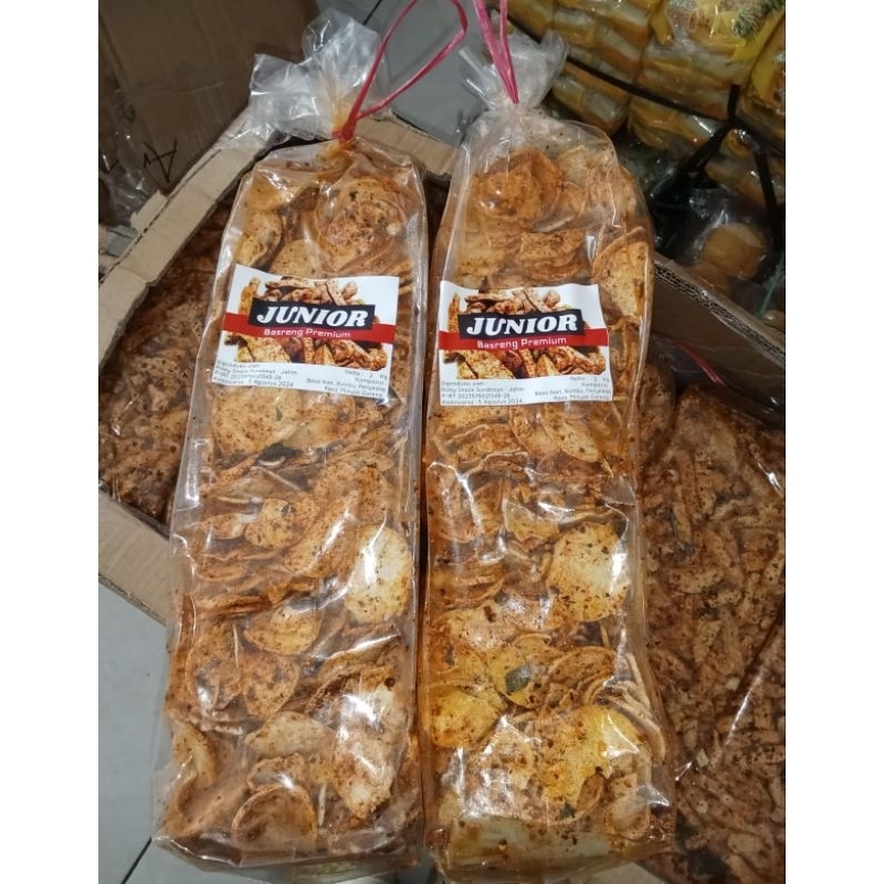 

Cemilan Basreng Pipih / Koin Pedas Daun Jeruk 1 Bal Kemasan 2 KG