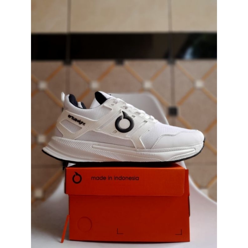 sepatu running dewasa sepatu joging/lari,sepatu pria/wanita dewasa premium quality