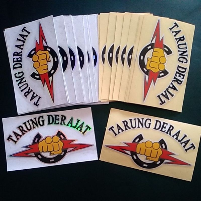 Stiker TARUNG DERAJAT