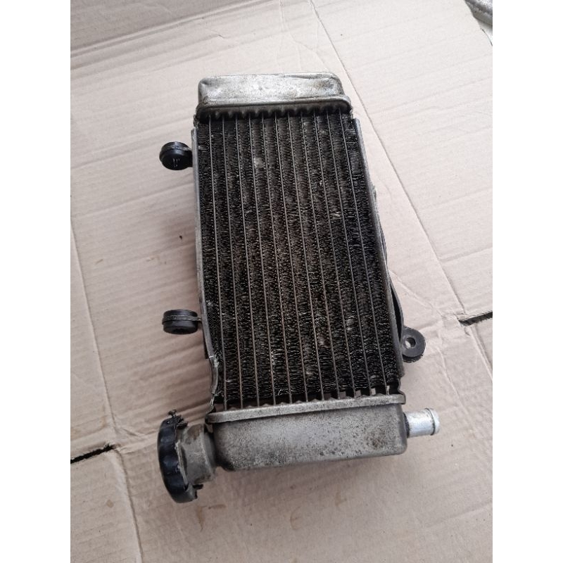 radiator CB 150 K15  cb 150r  ORIGINAL ( copotan motor )
