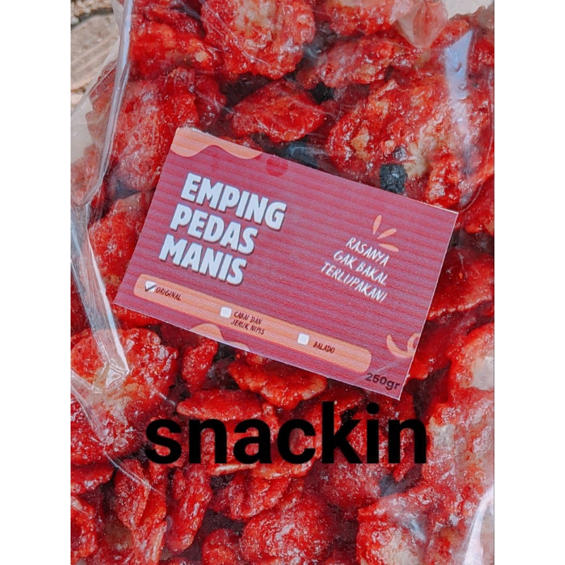 

Keripik emping pedas manis tersedia 100/150/250