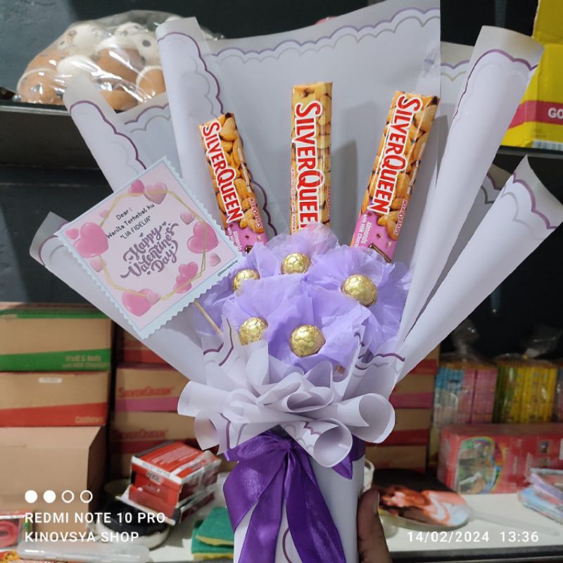 

Bucket Silverqueen kecil 25gr/Bucket Wisuda/Bucket Ultah