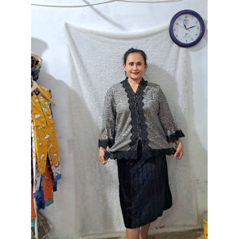 atasan brokat elghana