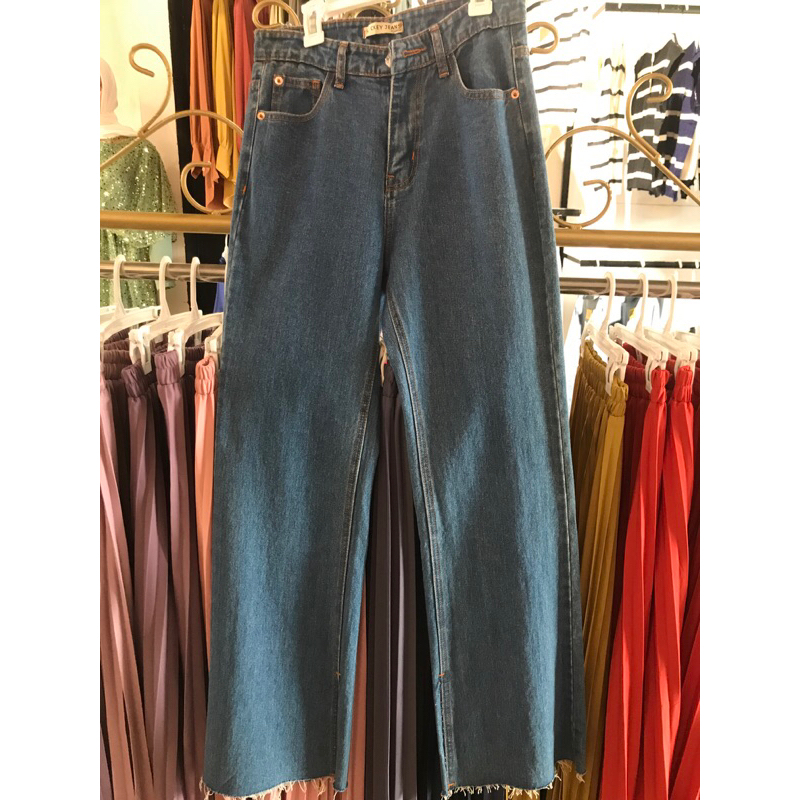 lulu jeans